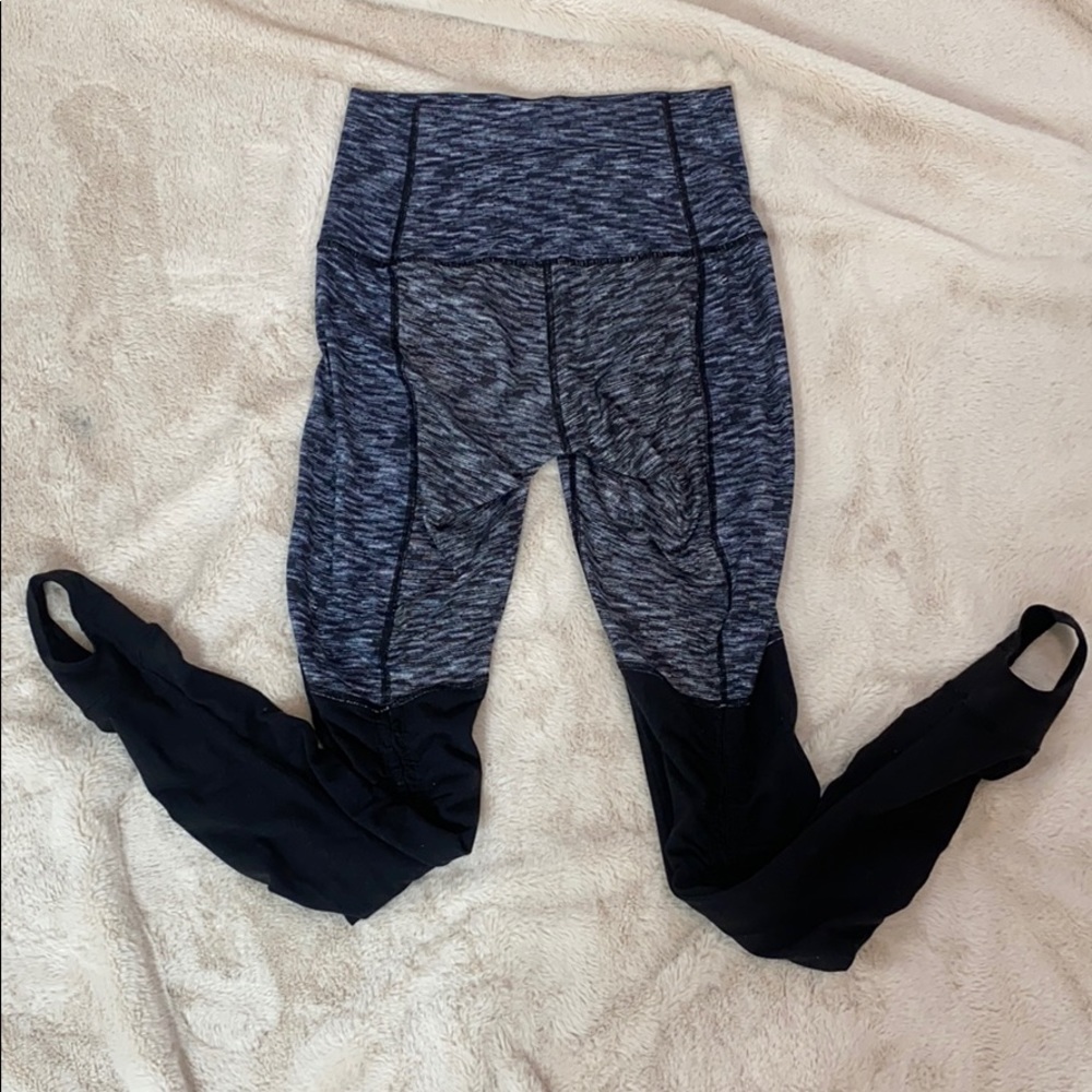 High rise full length Lululemon stirrup pant 6